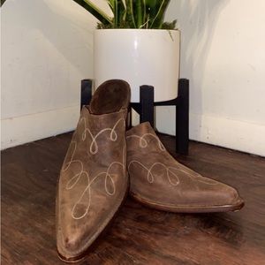 Ariat mule boots